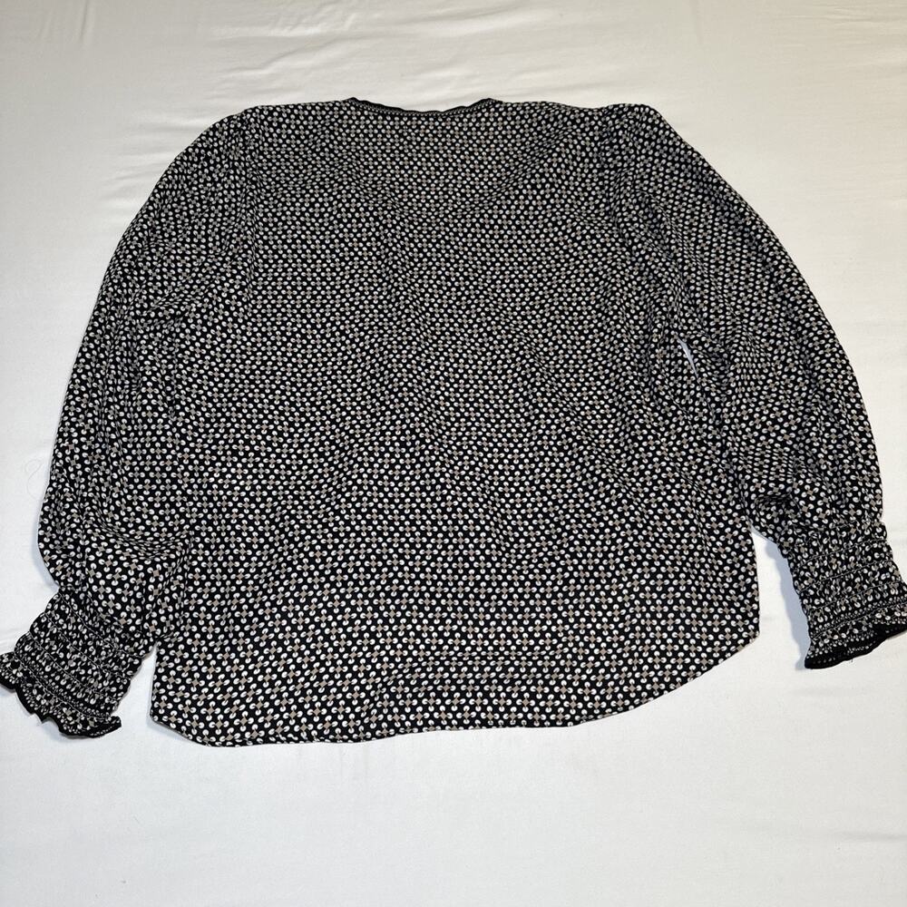 Max Studio Black Tan White Geo Print Elastic Cuff Pleated Blouse Tunic L Top EUC - Picture 14 of 16